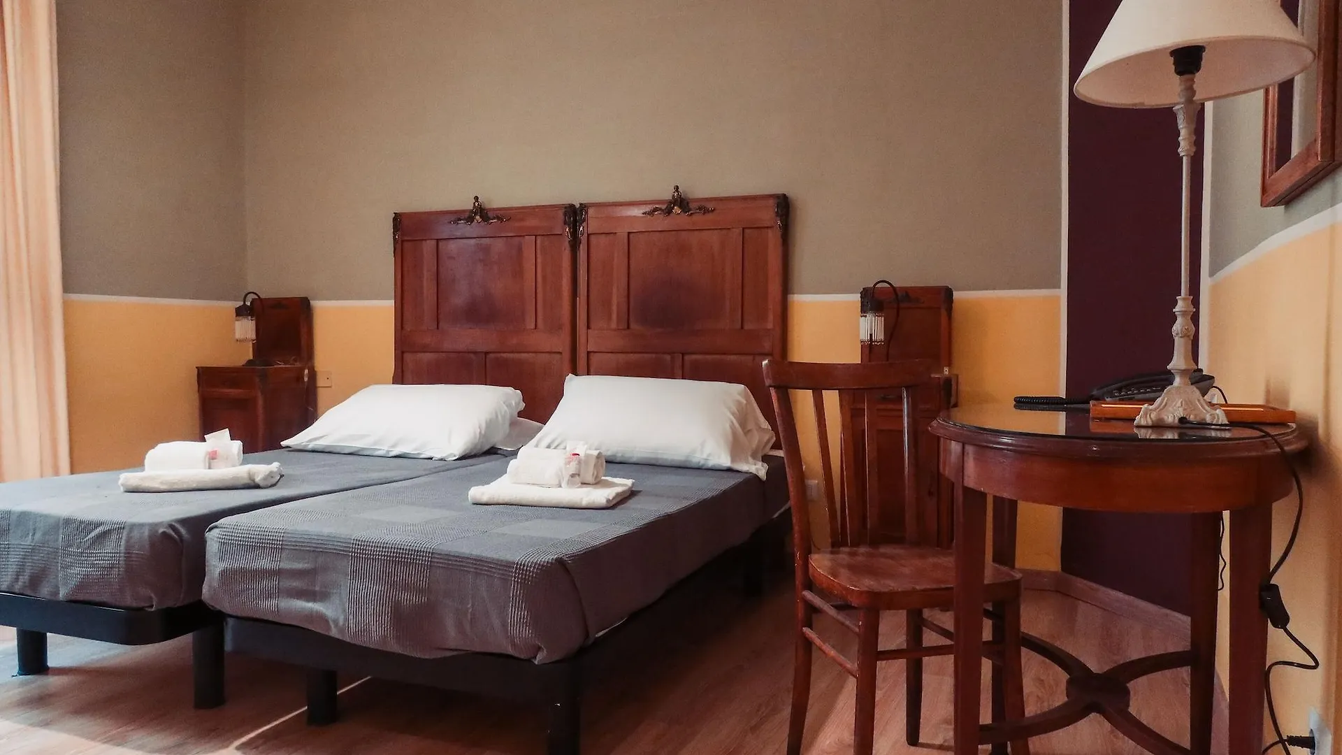 Hotel Azzi Florenz