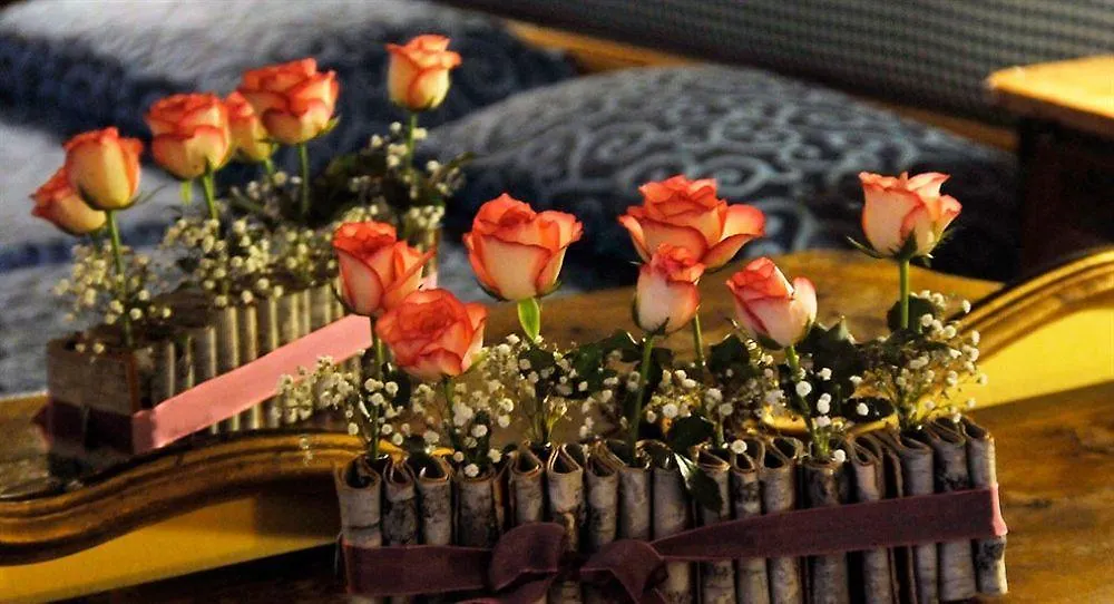 Hotel Azzi Florenz 3*,