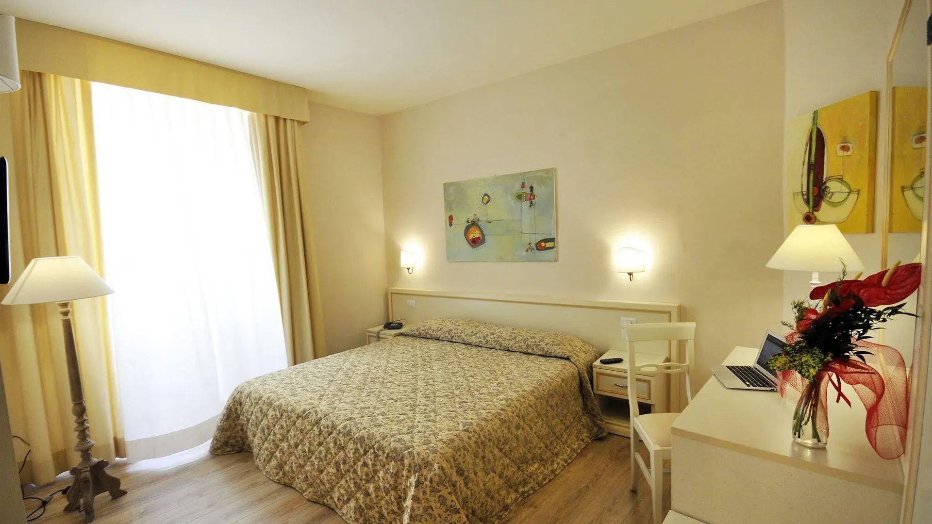 Hotel Azzi Florenz